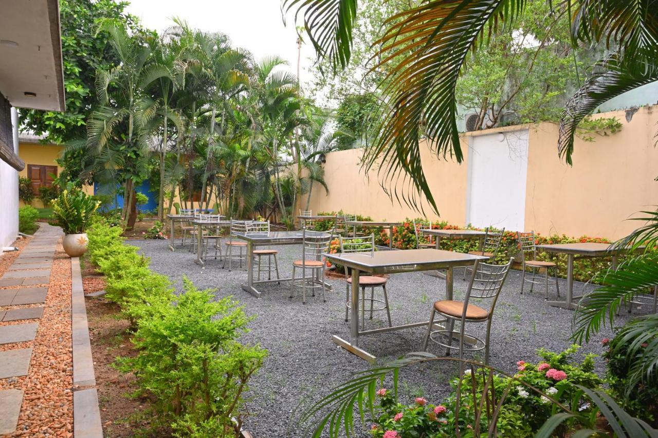 Les Boganveillea Heritage Guest House Auroville Exteriör bild
