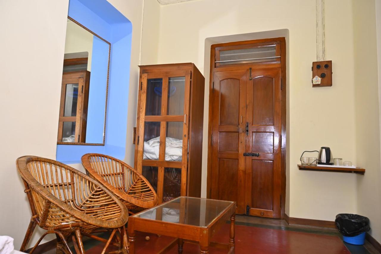 Les Boganveillea Heritage Guest House Auroville Exteriör bild