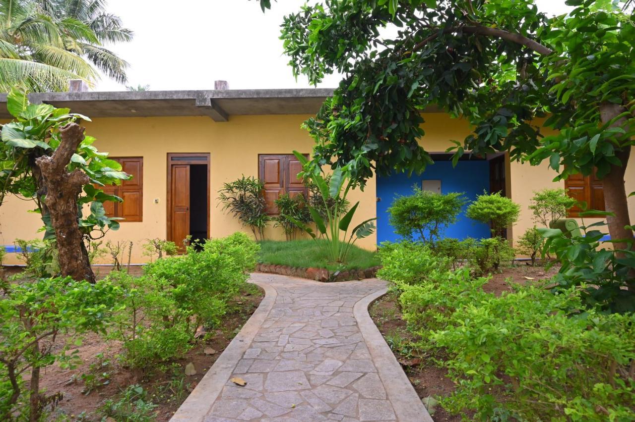 Les Boganveillea Heritage Guest House Auroville Exteriör bild