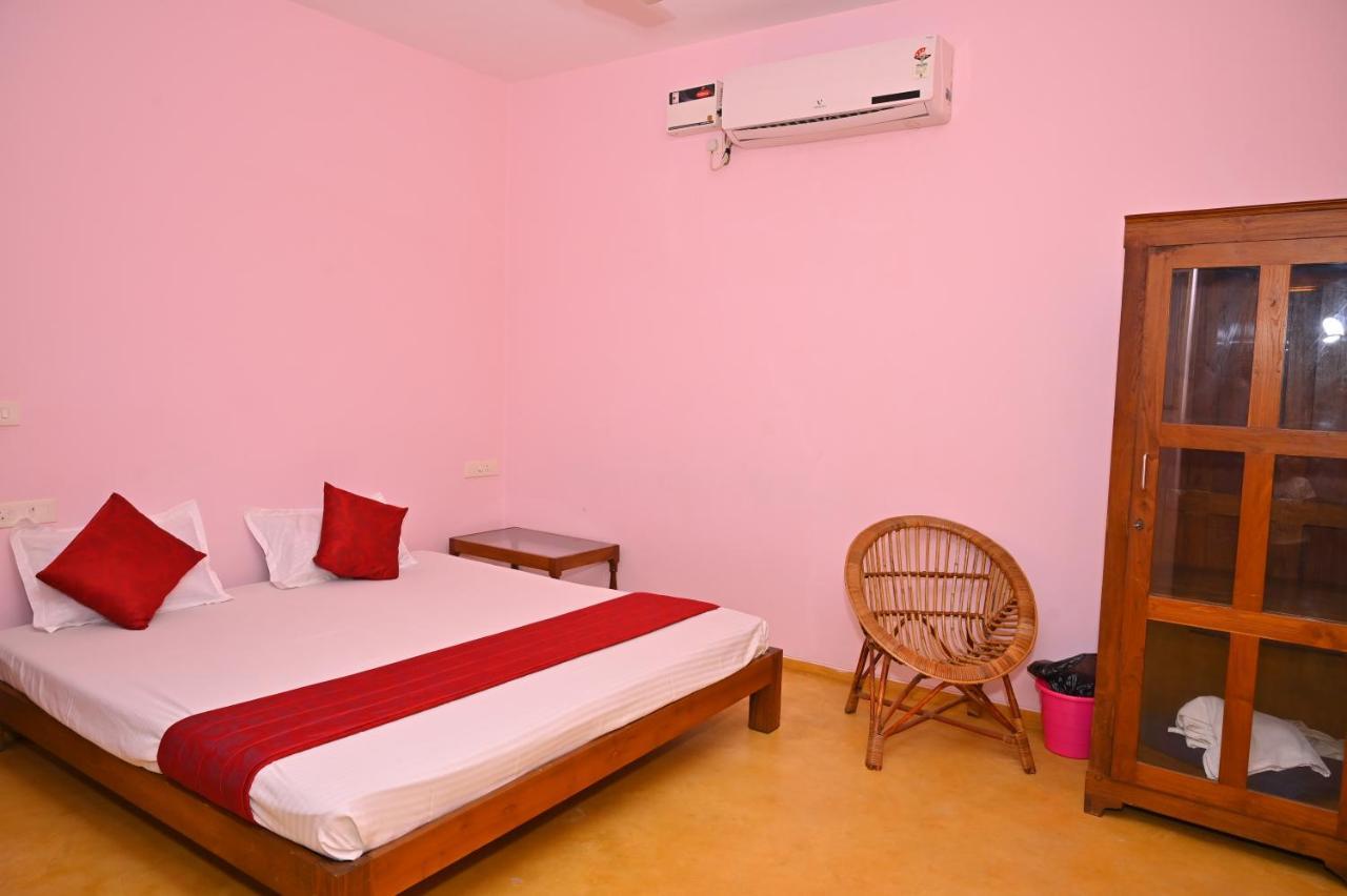 Les Boganveillea Heritage Guest House Auroville Exteriör bild