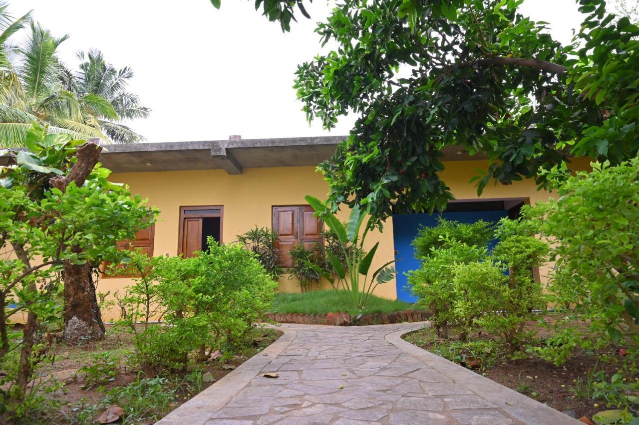 Les Boganveillea Heritage Guest House Auroville Exteriör bild