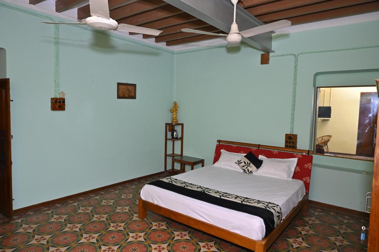 Les Boganveillea Heritage Guest House Auroville Exteriör bild