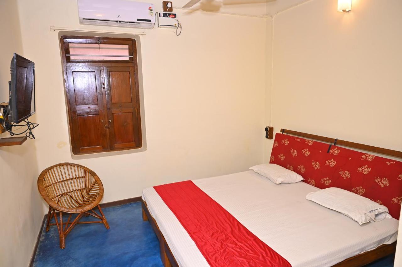 Les Boganveillea Heritage Guest House Auroville Exteriör bild