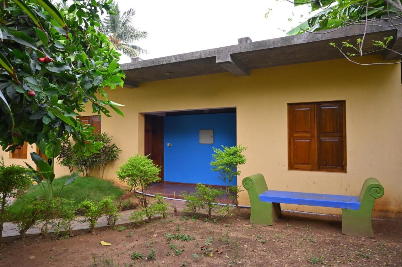 Les Boganveillea Heritage Guest House Auroville Exteriör bild